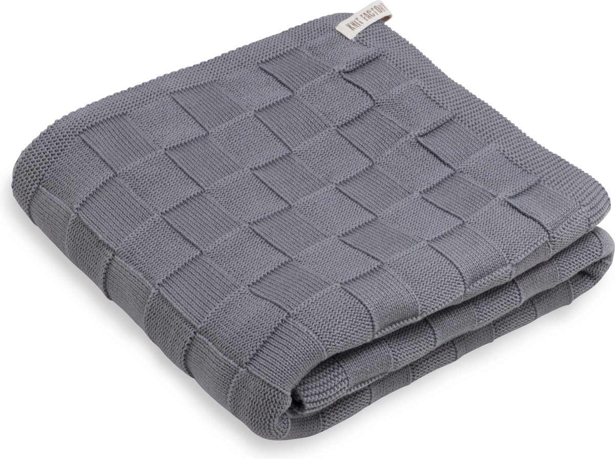 Knit Factory Gebreide Badhanddoek Ivy - Handdoek - Strandhanddoek - Med Grey - Grijs - 70x140 cm - Katoen