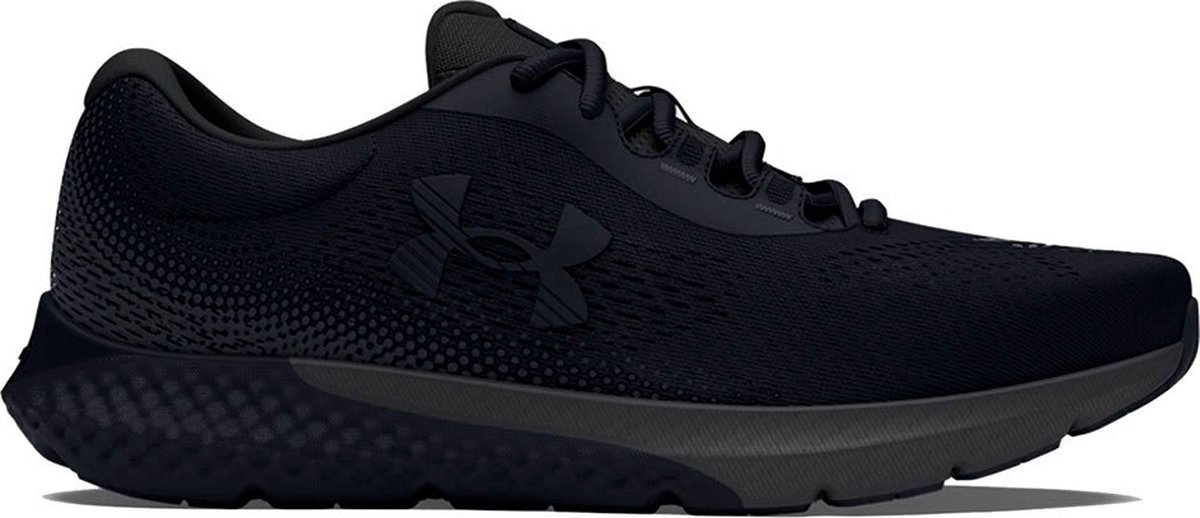 Under Armour Charged Rogue 4 Hardloopschoenen Zwart 1 2 Man