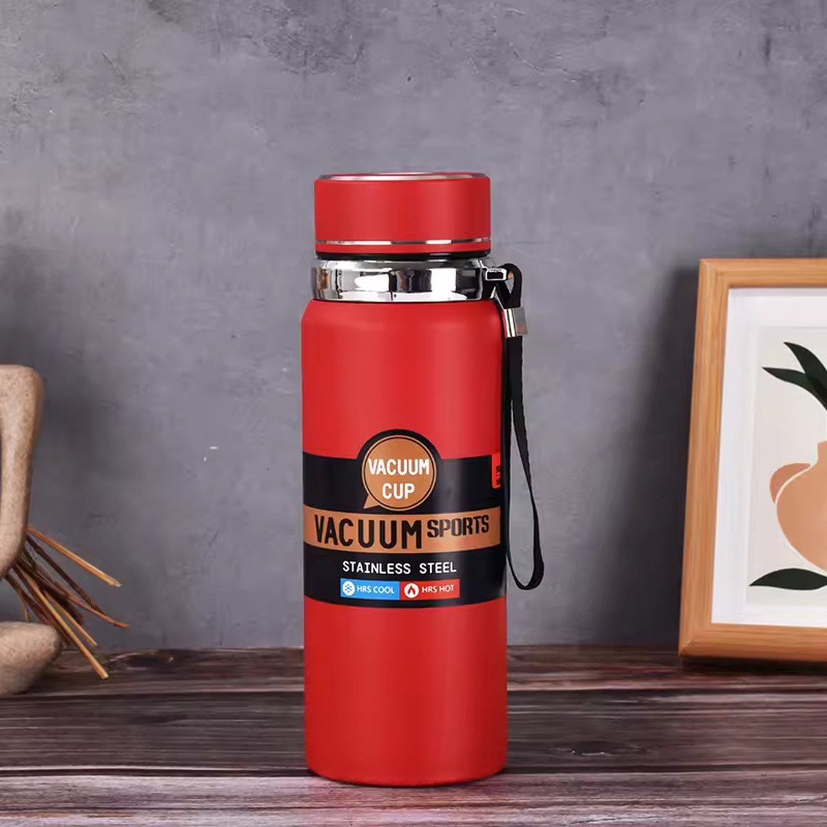 RVS Thermosfles 600ml – Met Temperatuur Display & Schouderriem – Warm/Koud – Dubbelwandig – Voor Reizen, Sport & Wandelen – Rood/Wit/Blauw – Met Temperatuur Display & Schouderriem – Dubbelwandig – Voor Reizen, Sport & Wandelen – Rood/Wit/Blauw