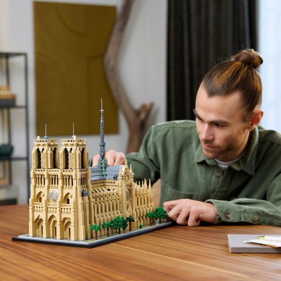 LEGO Architecture Notre-Dame van Parijs - 21061