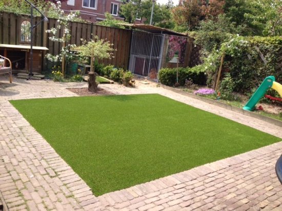 kunstgras - grastapijt - 3 x 1.33 mtr - kunstgrasmat - kunstgras voor buiten - grasmat voor balkon / terras / camping - 15 mm + 10 gronddoekpennen