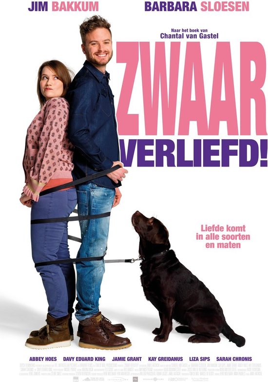 Poster van 'Zwaar Verliefd!': Jim Bakkum en Barbara Sloesen gebonden, met hond.