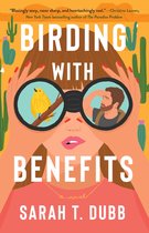 Boekcover van "Birding with Benefits" met een vrouw die door een verrekijker kijkt. In de verrekijker een vogel en een man. Tekst: "BIRDING WITH BENEFITS".