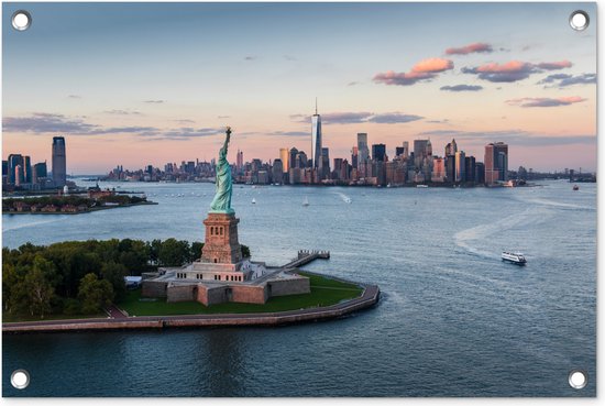 Tuindecoratie New York - Vrijheidsbeeld - Skyline - 60x40 cm - Tuinposter - Tuindoek - Buitenposter