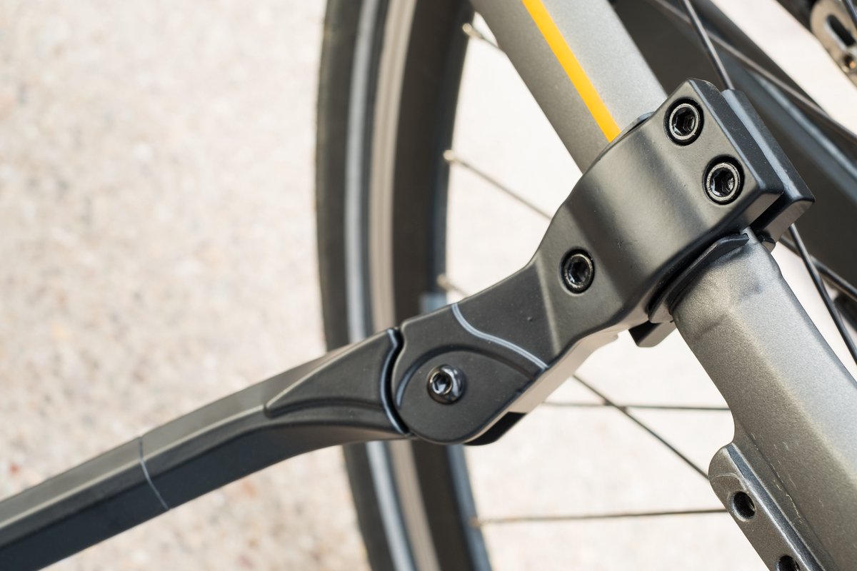 BBB Cycling Fietsstandaard 20 - 26 Inch - Universeel Klemsysteem - Verstelbaar in Lengte - Zijstandaard: E-bike, Stadsfiets & Mountainbike - UniKick Clampmount - BKS-08 – foto 7