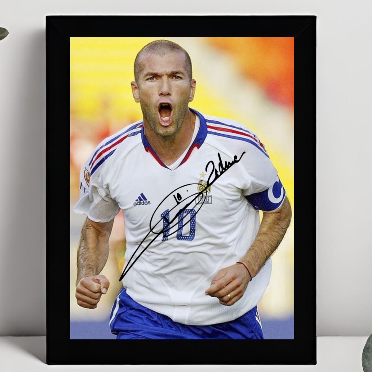 Zinedine Zidane Ingelijste Handtekening – 15 x 10cm In Klassiek