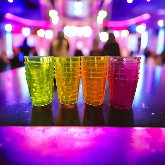 Neon Shotglaasjes - 20 stuks | Herbruikbare plastiek beker 30 ml | 4 kleuren