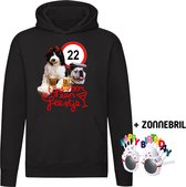 22 Jaar Tijd voor een Feestje Hoodie + Happy birthday bril - feest - verjaardag - jarig - 22e verjaardag - grappig - unisex - trui - sweater - capuchon