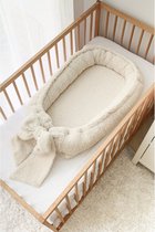 Babyly - Babynest met strik - beige - babyaccessoires - babynestje - babyverzorging - bedje - ledikant