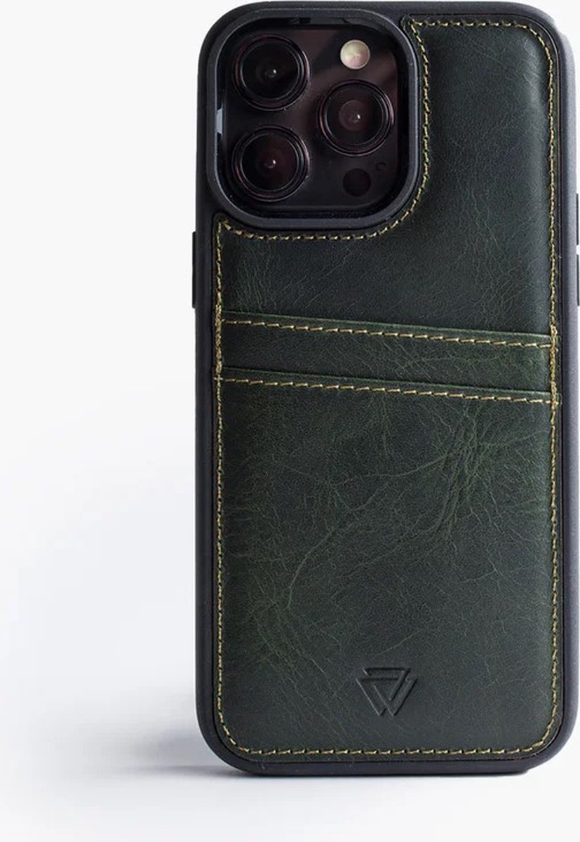 Wachikopa leather Back Cover C.C. Case for iPhone 14 Pro green