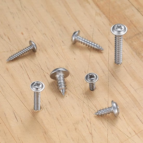 Aexit 2,6 mm x 8 mm koolstofstaal zeskant zelftappende schroeven met schroefdraad, zwart 100 stuks