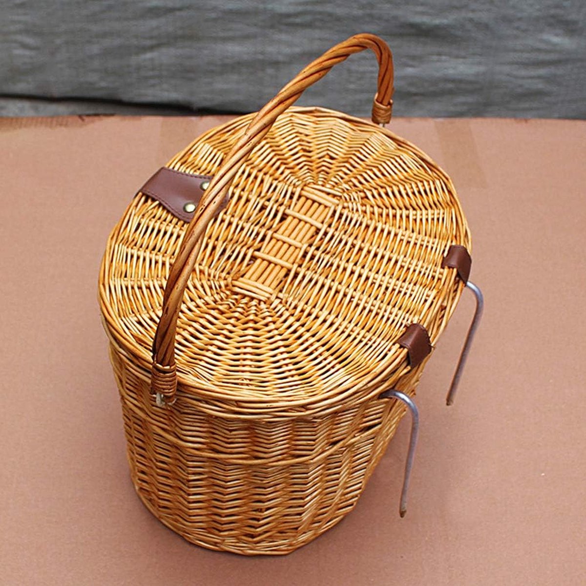 Stecto Fietsmand Wicker, retro handgemaakte fietsmand met deksel en leren strepen, universeel voor elk type fietsen