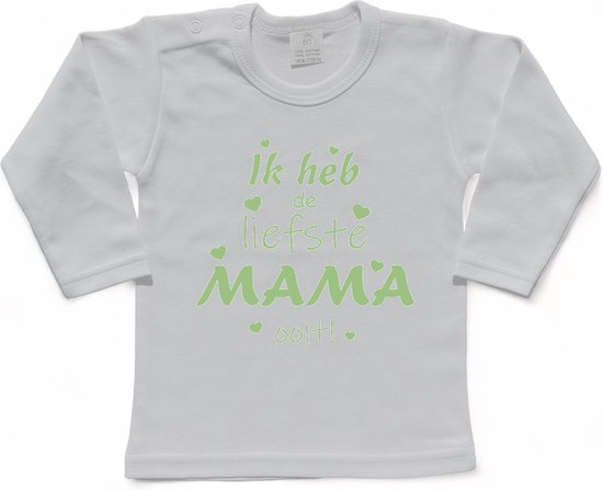 T-shirt Kinderen "Ik heb de liefste mama ooit!" Moederdag | lange mouw | Wit/sage green (salie groen) | maat 98
