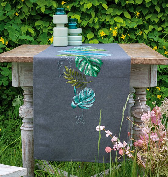 Vervaco - Loper kit - Botanische bladeren - PN-0187170 - Borduren - Borduurpakket - Borduurpakket volwassenen - Borduurpakket kind