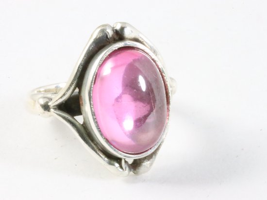 Bewerkte zilveren ring met roze toermalijn - maat 16