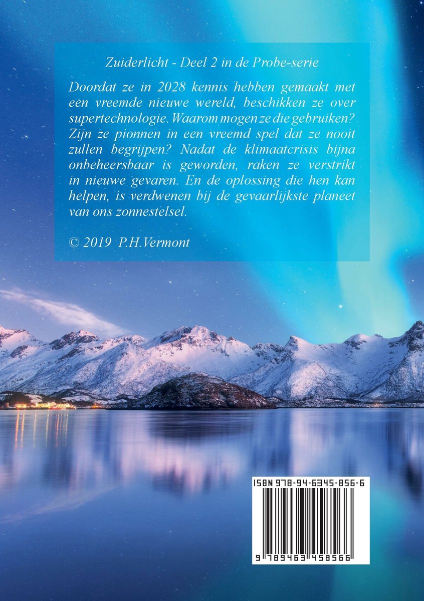 Achterkant boek 'Zuiderlicht - Deel 2 in de Probe-serie' met een afbeelding van het noorderlicht boven besneeuwde bergen en een reflectie in het water. ISBN-barcode onderaan.