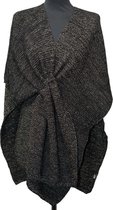 Poncho Audry - Accessoires Junkie Amsterdam- Femme - Automne hiver - Écharpe tricotée - Châle avec boucle tissée - Zwart avec lurex doré