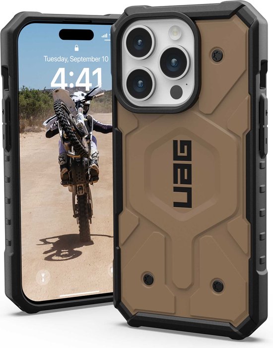 UAG - Pathfinder Mag iPhone 15 Pro Hoesje - dark earth