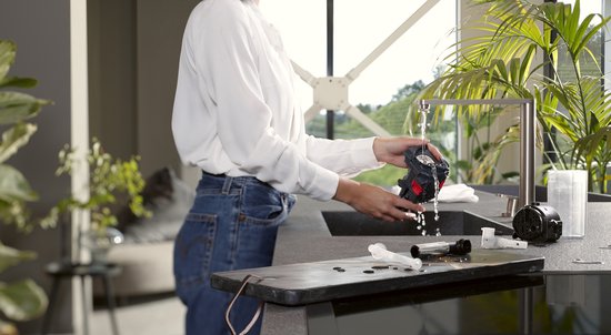 De’Longhi Magnifica Start - volautomatische espressomachine met LatteCrema Hot Technology melkopschuimer - Zilver/Zwart - ECAM220.80.SB