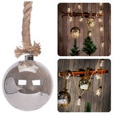 Cheqo® Jute Touw Verlichte Glazen Bal - Kerstbal - Kerstverlichting - 15 LED's - 10cm - 8-uurs Timer - Warm Wit - 100cm - 2x AA-Batterijen