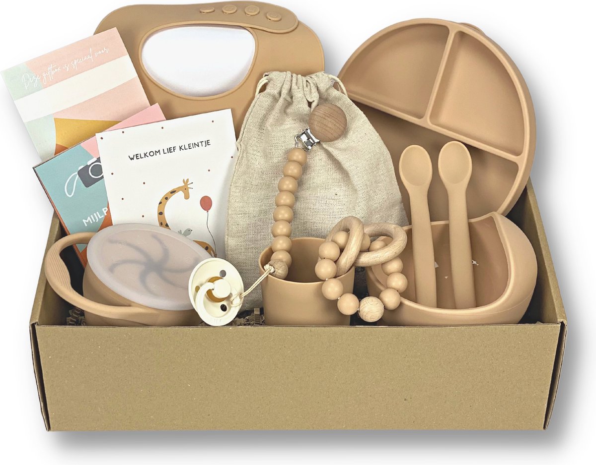 Goedkoopste Kids Cultures - Giftbox XL - Baby Geschenkset, Kraampakket, Babyshower Cadeau, Kraammand - Kraamcadeau Jongen & Meisje - Siliconen Kinderservies, Slab, Speen, Wenskaart en Bijtring - Beige