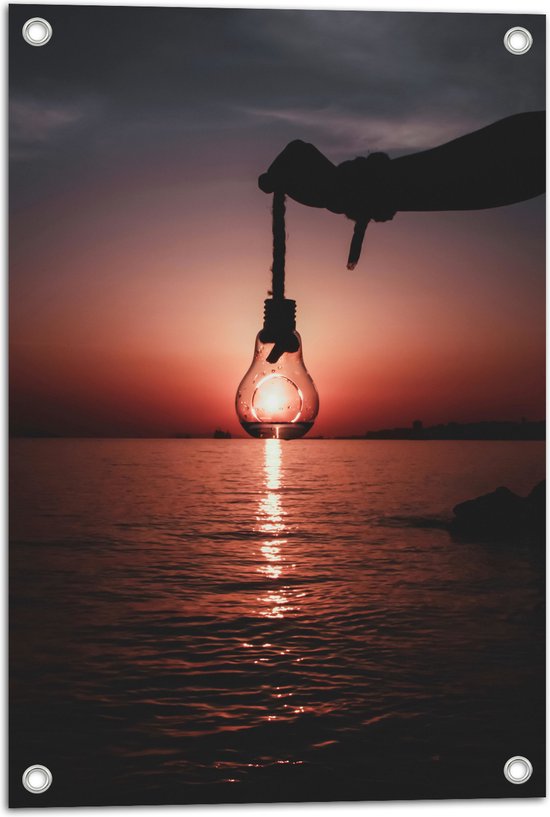 Tuinposter – Zee - Lucht - Golvend - Lamp - Zonsondergang - 40x60 cm Foto op Tuinposter (wanddecoratie voor buiten en binnen)