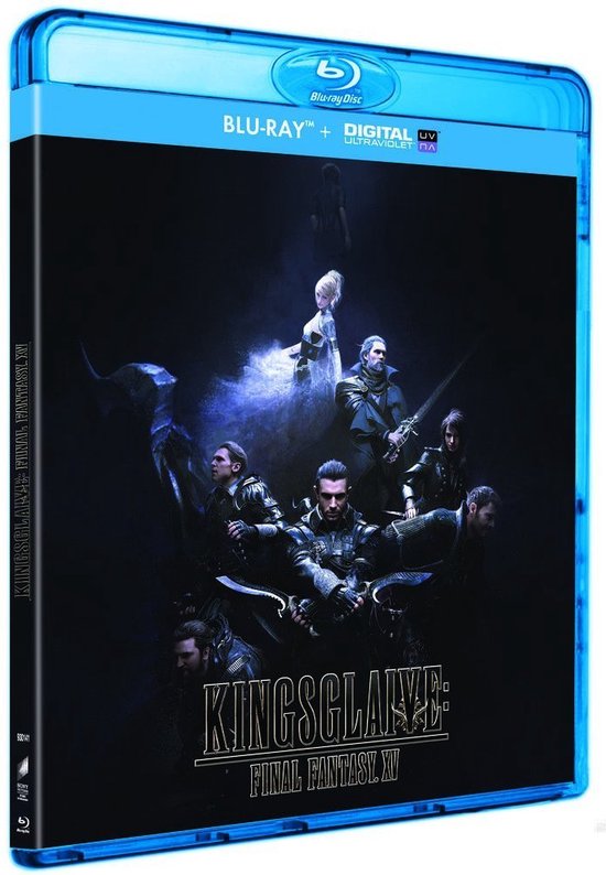 De Blu-ray hoes van Kingsglaive: Final Fantasy XV toont op een donkere achtergrond de hoofdpersonages in een kring, met een vrouw in een witte jurk boven hen. De titel staat onderaan.