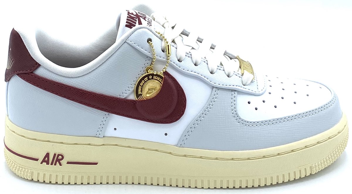 Nike Nike Air Force 1 SE- Sneakers Dames Wit