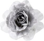 Cosy & Trendy Kerstboomversiering bloem op clip zilver/wit en besneeuwd 18 cm - kerstfiguren - zilveren kerstversieringen
