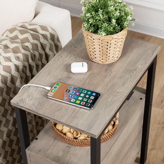 Yoobure Eindtafel met laadstation, opklapbaar bijzettafel met USB-poorten en stopcontacten, bank bank tafel nachtkastje voor woonkamer slaapkamer, smal nachtkastje met opbergplanken voor kleine ruimte