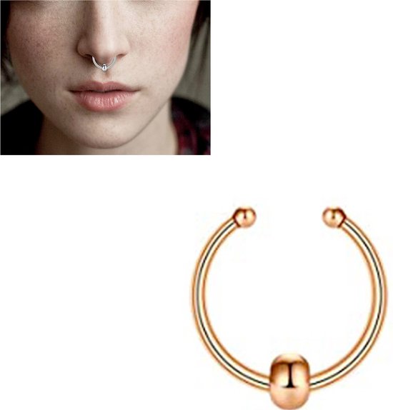 Fake neuspiercing met een rij van transparante steentjes Fake neuspiercing met een rij van transparante steentjes