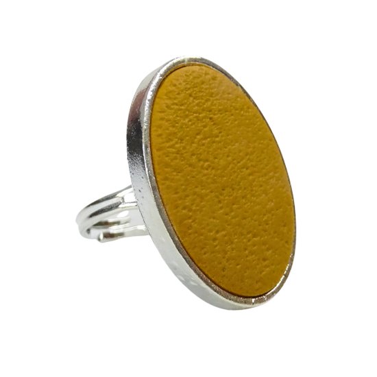 2 Love it Oker - Ring - Verstelbaar in maat - Stainless steel - Polymeerklei - 18 x 25 mm - Okergeel - Zilverkleurig