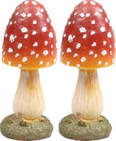 Deco huis/tuin beeldje paddenstoel - 2x - vliegenzwam - rood/wit - 7 x 18 cm - Herfst decoratie