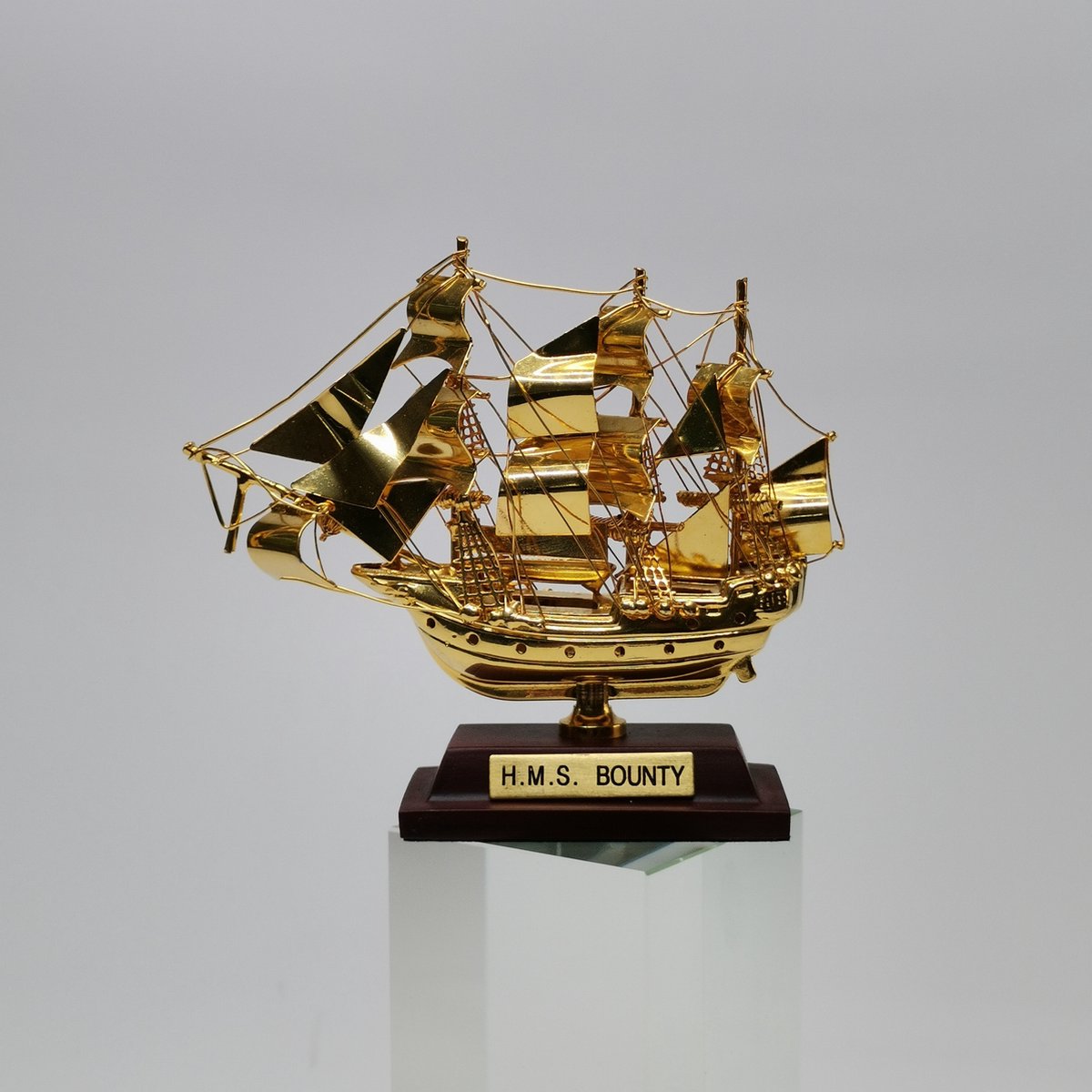 Vintage Nautical Maritiem Miniatuur Bootje "H.M.S. Bounty"