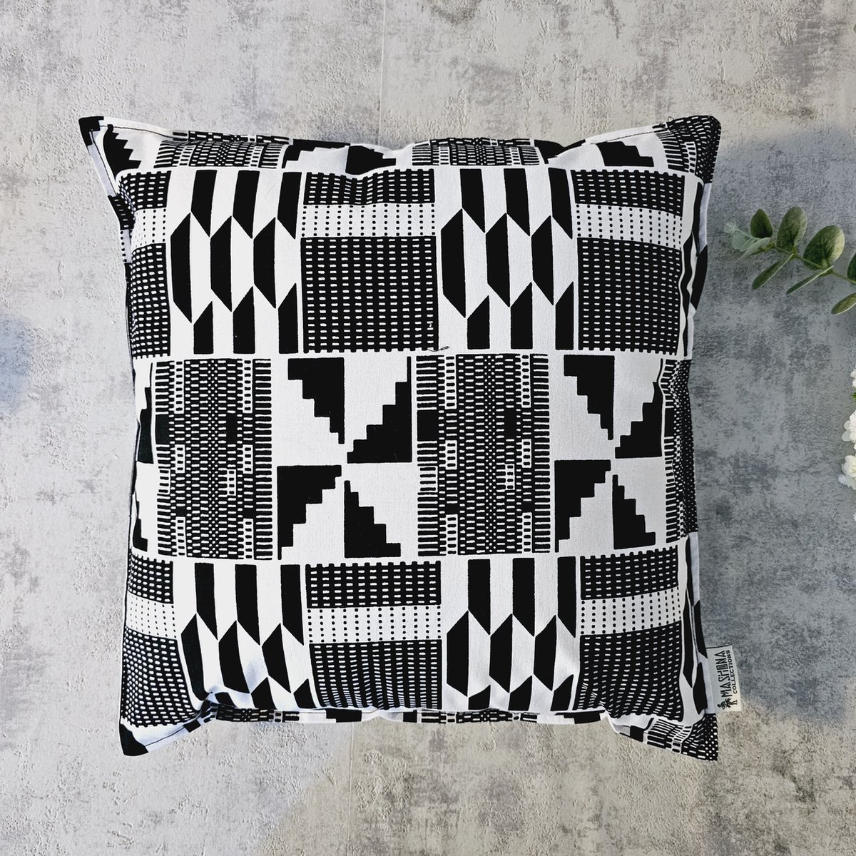 Mashona Collections Cushion cover 45x45cm | Decorative Pillowcase | Bohemian Style Geometric 'Kente' Bogolan Inspired Print Home Decor Throw Pillow Cotton Ethnic Cushion Cover Black and White Kente