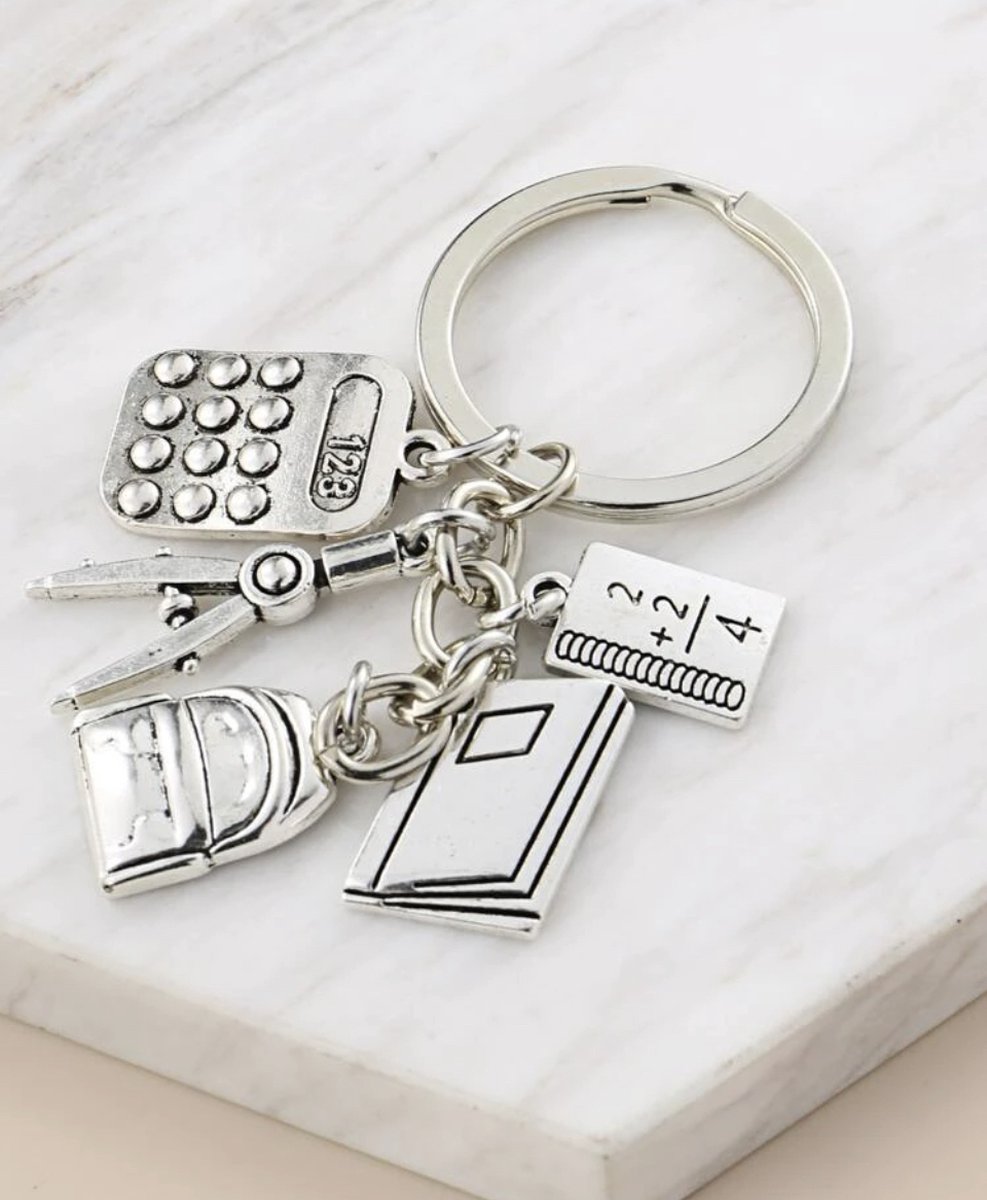 Fycyko Sleutelhanger luipaardpatroon pluche hart zakhanger voor tas charms auto sleutelhanger pluche schattige strik sleutelhanger voor vrouwen en meisjes, bruin pluche