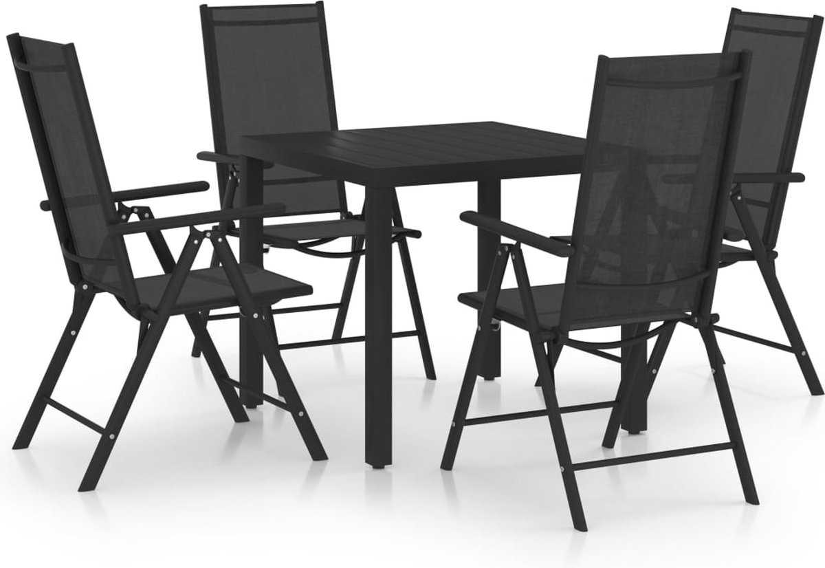 Zwart aluminium tuinset met lounge stoelen en tafel - Buitentijd sfeer.