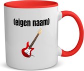 Akyol - rode elektrische gitaar met eigen naam koffiemok - theemok - rood - Gitaar - muziek liefhebbers - gitaristen - gitaarliefhebbers - verjaardag - cadeau - kado - 350 ML inhoud