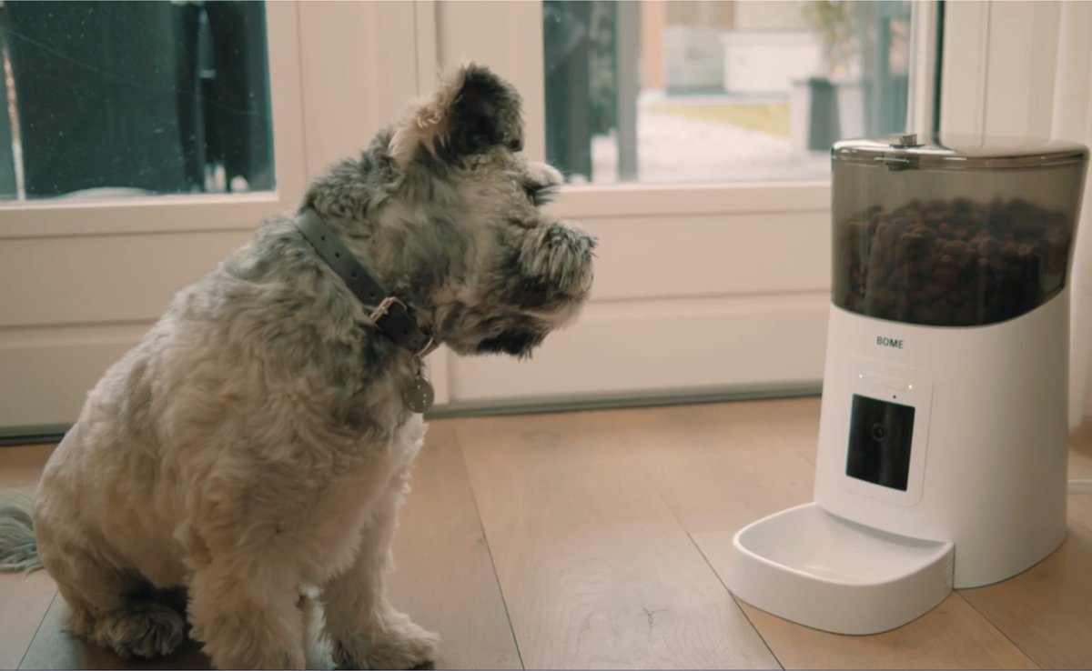 Afbeelding 3 van BOME Voerautomaat met App en Audio - Voor Hond en Kat - Zwart
