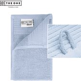 The One Towelling Classic Gastendoek - 30 x 50 cm - Kleine handdoek - Hoge vochtopname - 100% Gekamd katoen - Lichtblauw