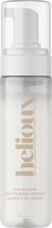 Helioux® Self Tanning Mousse Clear Glow Light & Gradual - Zelfbruiner Mousse voor Lichaam & Gezicht - Hyaluronic Acid & Niacinamide - Geeft Niet Af - Volledig Transparant - Zero Transfer - Vegan & Dierproefvrij - Natuurlijke Ingrediënten