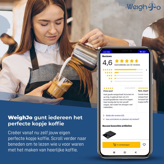 Een vrouw met een schort giet melk in een kopje koffie, met een telefoon die de WeegJo app en reviews toont.