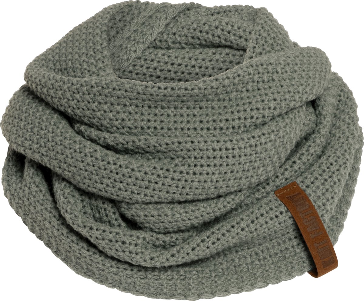 Knit Factory Coco Gebreide Colsjaal - Ronde Sjaal - Nekwarmer - Wollen Sjaal - Groene Colsjaal - Dames sjaal - Heren sjaal - Unisex - Urban Green - One Size