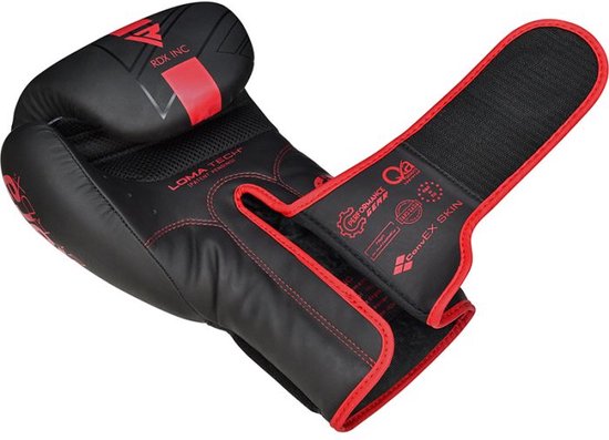 Zwarte bokshandschoen met rode stiksels, "Loma Tech", "Performance", "Ca" en "Connex Skin" opdruk.