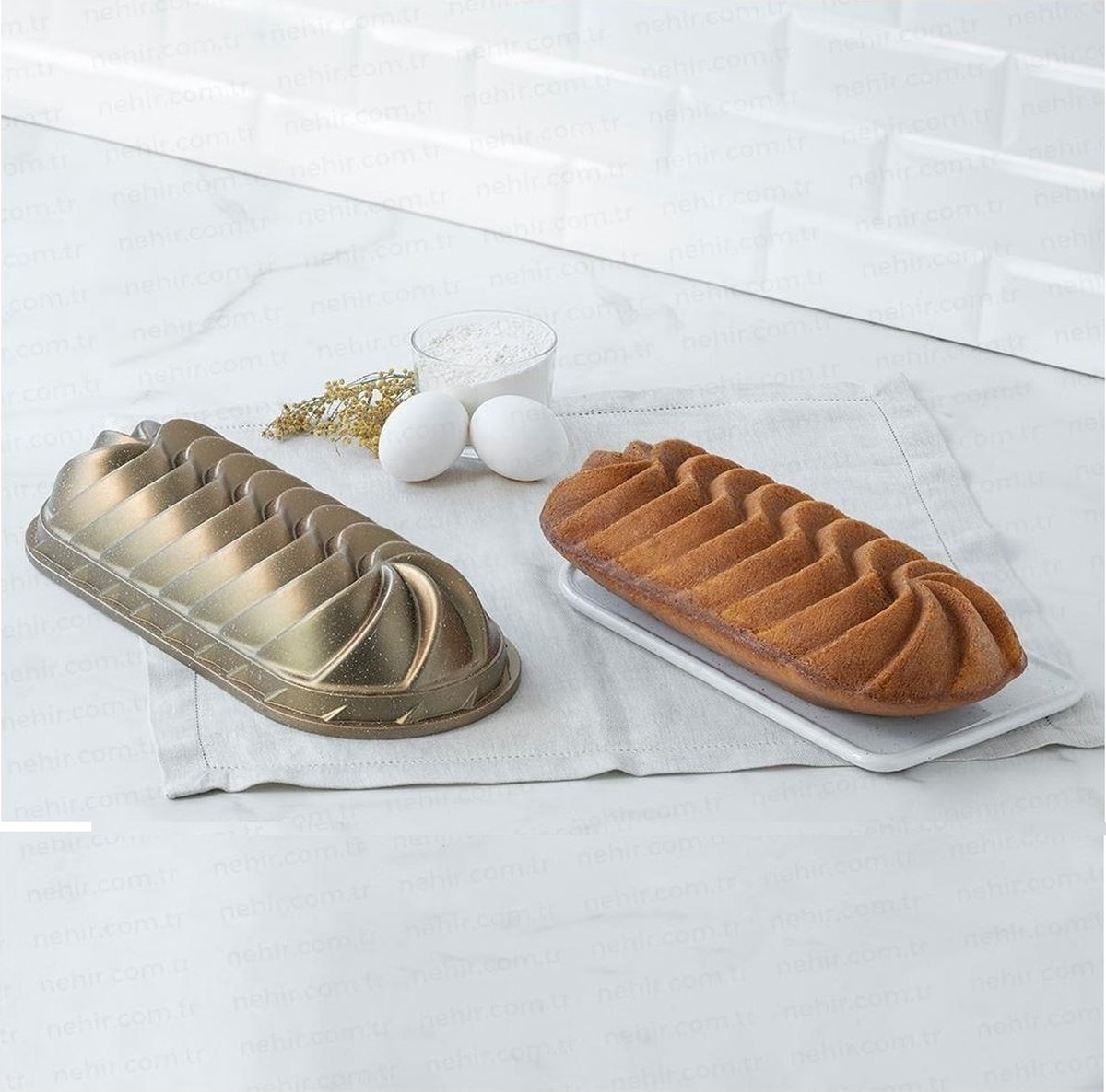 Homestar - Bella Patisse Cakevorm Profi 35 cm - Baton - giet - gold