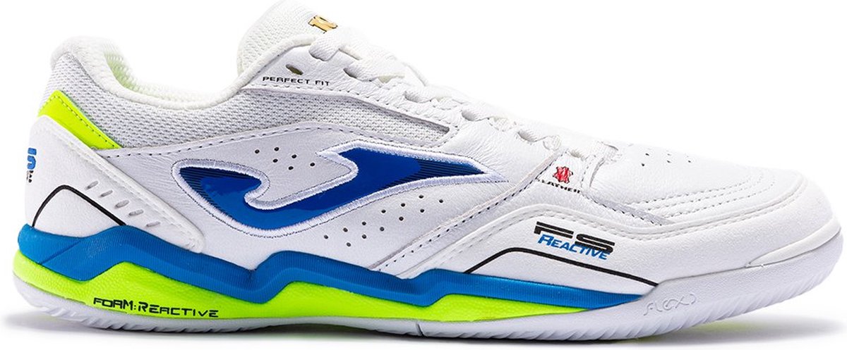 Witte Joma Fs Reactive futsalschoenen EU 41 met blauwe en groene accenten, gemaakt van leer voor flexibiliteit en ademend ...