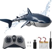 Arvona Bestuurbare Haai - RC Shark - Vis - Megalodon - Duikt & Spuit Water - Inclusief Controller