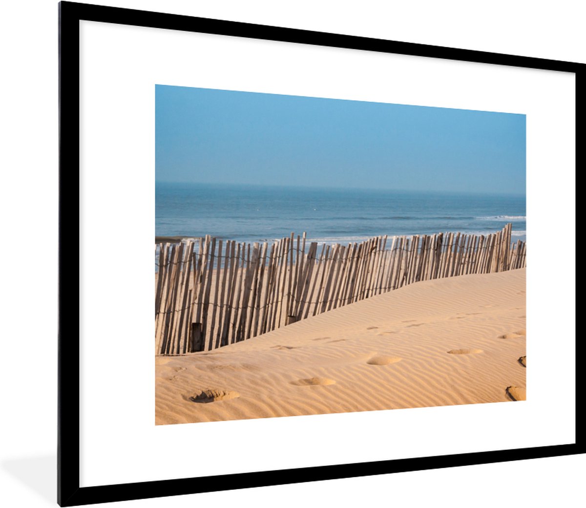 Poster in lijst - Fotolijst 80x60 cm - Posters - Strand - Zee - Palen - Posterlijst zwart 