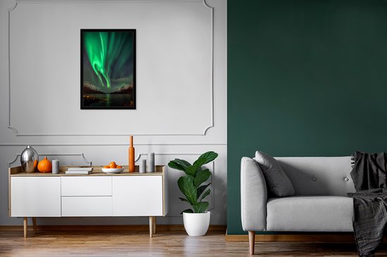 Aurores boréales entre les montagnes 40x60 cm