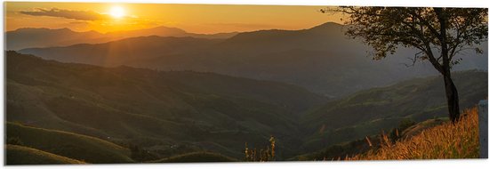 Acrylglas - Zonsondergang in Groenkleurig Berggebied - 120x40 cm Foto op Acrylglas (Met Ophangsysteem)